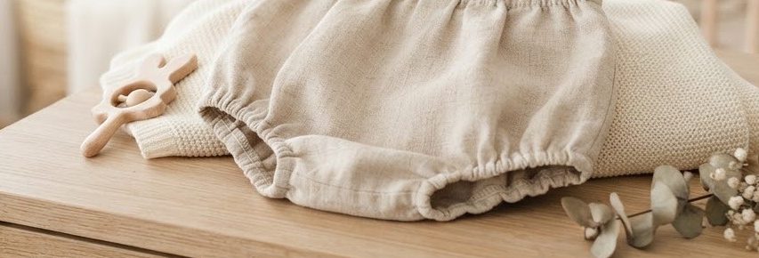 Classic Linen Bloomers — detail view